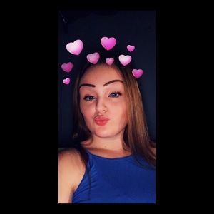 Meet your Posher, Latoya